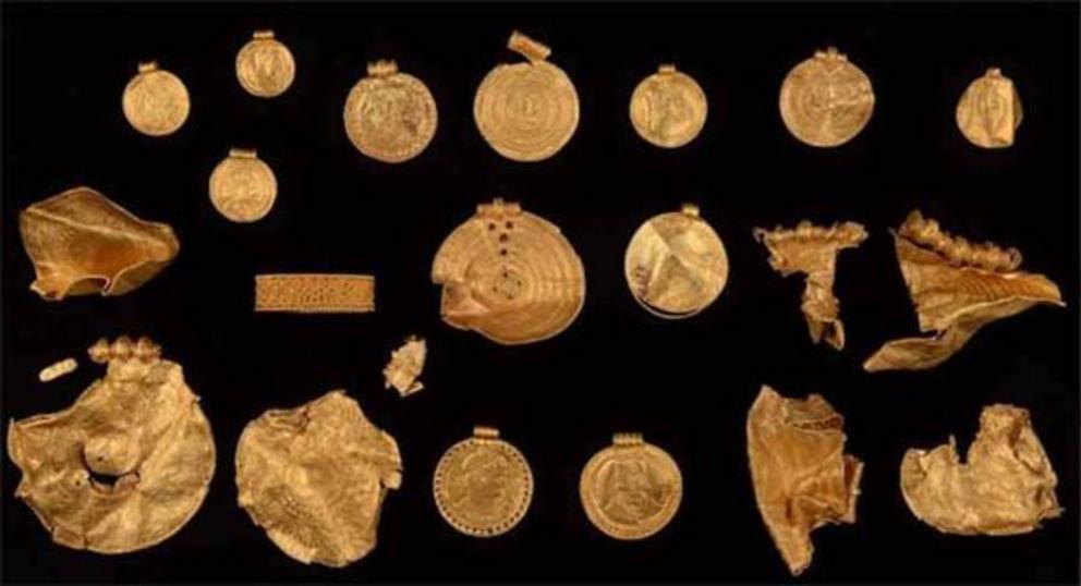 The many items make up almost 1kg of gold in the Vindelev hoard.