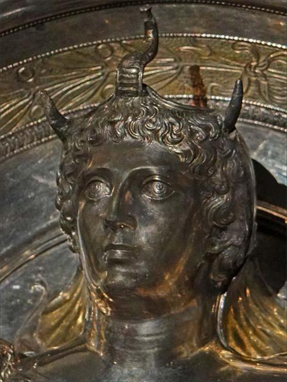 A likely depiction of Cleopatra Selene II wearing an elephant scalp, raised relief image on a gilded silver dish, from the Boscoreale Treasure, 1st century BC