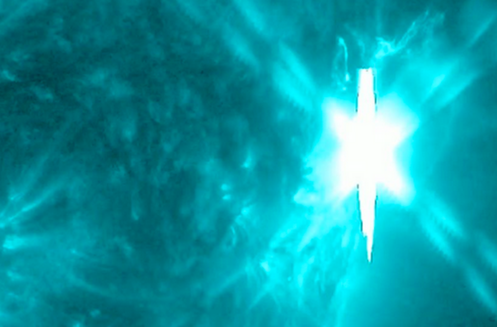 Sun blasts out 2nd X-class flare this week, triggers more radio ...